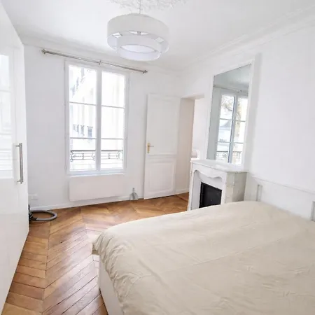 Appartement 1bdr Close To Center Parijs
